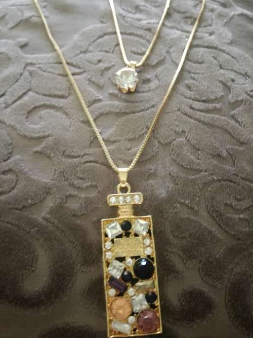 Long Sweater Chain Gold Colored Crystal Perfume Bottle cute Fashion Necklace