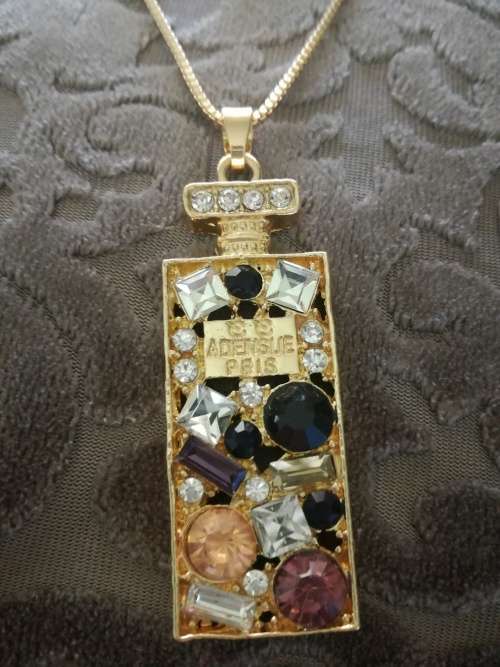 Long Sweater Chain Gold Colored Crystal Perfume Bottle cute Fashion Necklace