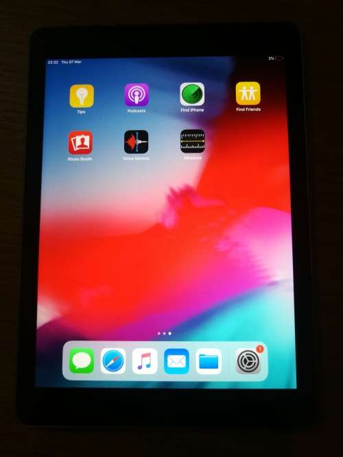 IPad 5th Generation 2017 model wifi 32GB