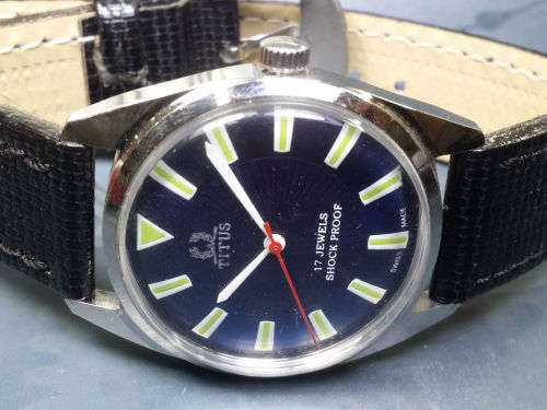 Vintage TITUS Swiss Made Mechanical Handwinding Movement Mens Wrist Watch