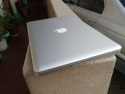 MacBook Pro Core i5, 13inch Late 2011 500GB HD and 8GB RAM
