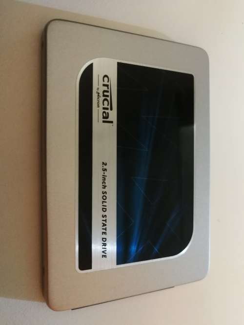 Crucial 275GB MX300 SSD Like new