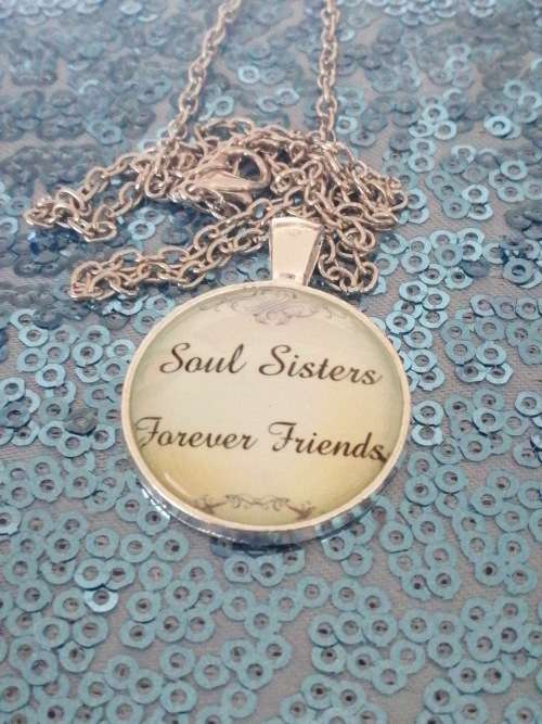 Soul Sisters, Forever Sisters Tibet Silver Cabochon Glass Chain Necklace