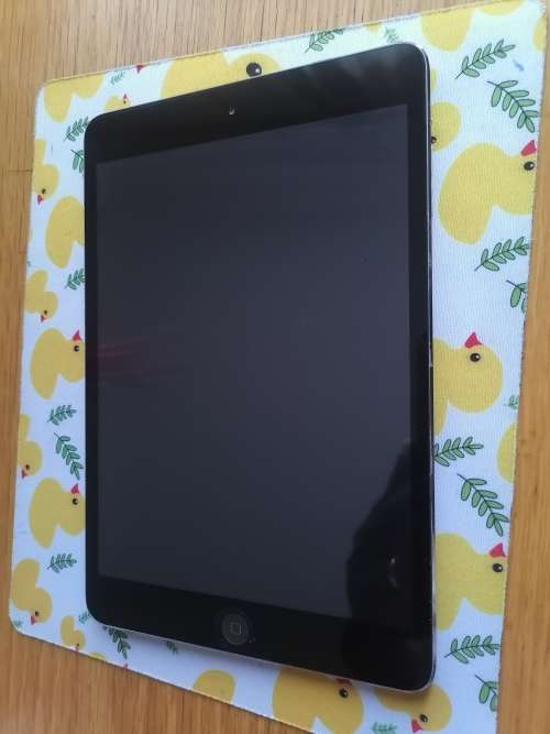 IPAD MINI 2 - 32GIG - WIFI ONLY