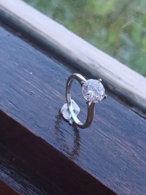 18k white gold filled eye-catching ring Sz 7