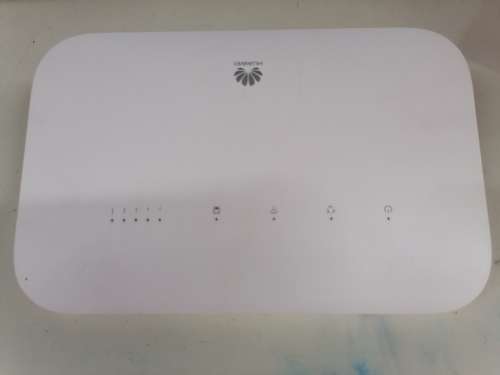 Latest Huawei 4G Router 2 Pro model B612-233 (It take a SIM CARD)