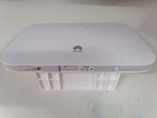 Latest Huawei 4G Router 2 Pro model B612-233 (It take a SIM CARD)