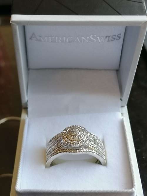 GENUINE AmericanSwiss 925 Solid Sterling Silver Cubic Zirconia Wedding Ring  - Ring Size 9