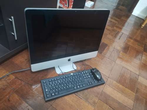 iMac mid 2011 i5 in clean condition 21.5inch