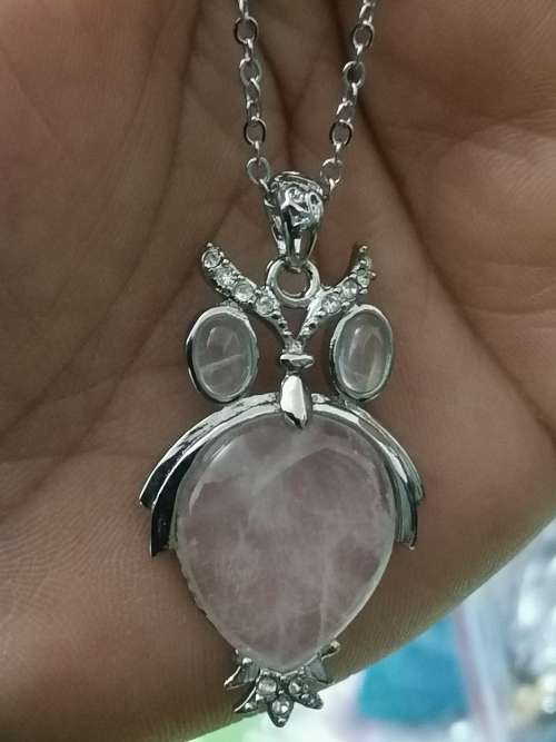 "Retail Price R650" 40x25x5mm Natural Rose Quartz Owl Gemstone Necklace