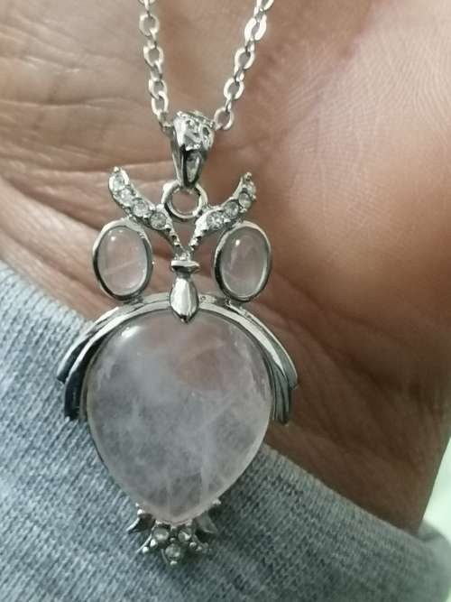 "Retail Price R650" 40x25x5mm Natural Rose Quartz Owl Gemstone Necklace
