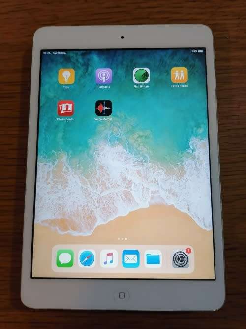 IPAD MINI 2 - 16GIG - WHITE - 4G and WIFI