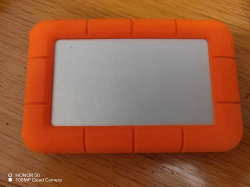 LaCie 2TB Like new Rugged