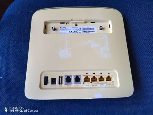 Latest Huawei 4G Router model E5186 (It take a SIM CARD)