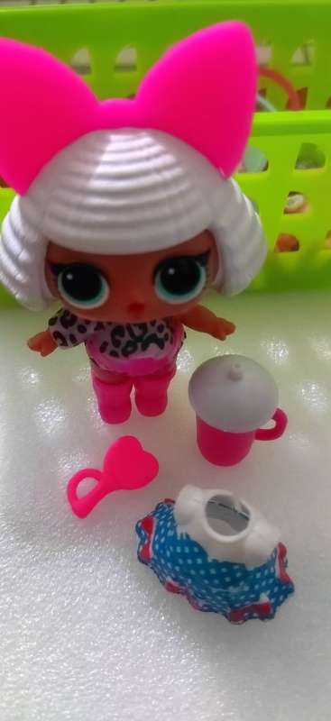 LOL SURPRISE DOLL - BIG SISTER - GENUINE LOL Ref 06