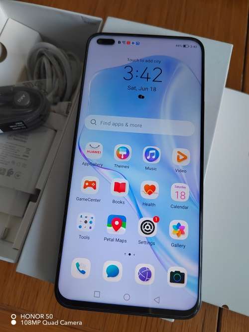 HUAWEI NOVA 8I 128GB AND 8GB RAM