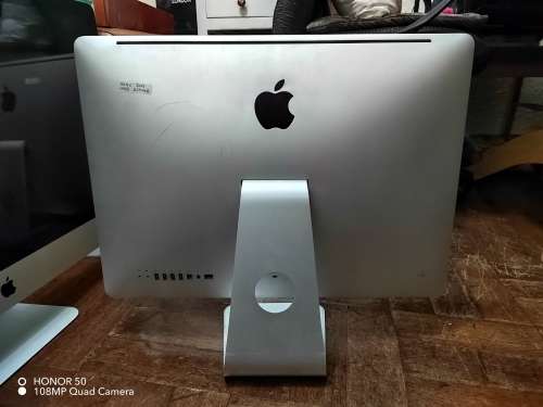 iMac mid 2011 i5 in clean condition 21.5inch