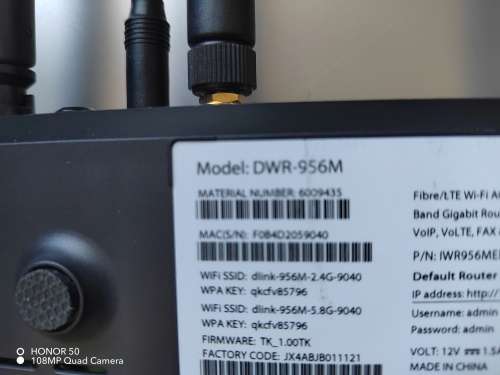 D-LINK DWR-956M 4G LTe router (It take a sim card)