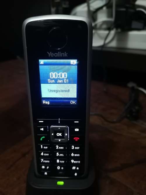 Wireless DECT Phone W52P + Base + Yealink W52P