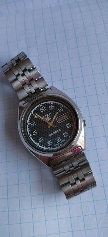 SEIKO AUTOMATIC WATCH 17 JEWELS - WATCH NOT WORKING PROPERLY