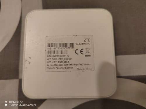 ZTE MF927U 3G/4G/LTE Mobile Wi-Fi Modem Router Bundle - White