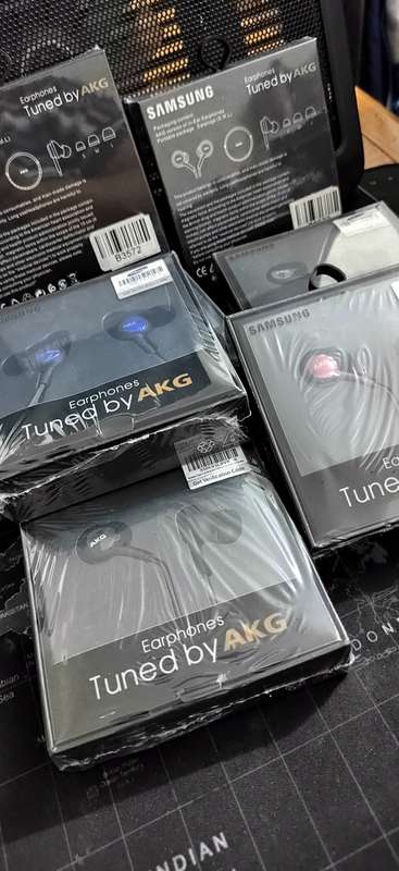 AKG Headset Earphones - Colour Blue Type C connector
