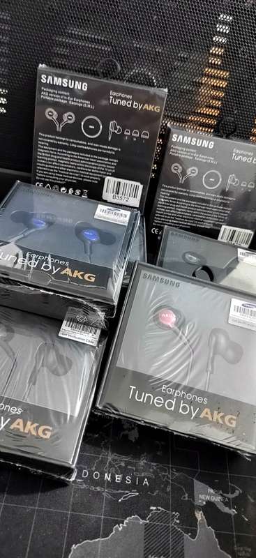 AKG Headset Earphones - Colour Blue Type C connector