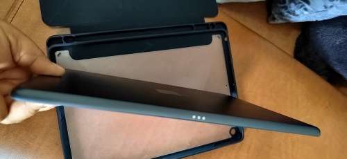 IPad 8th gen 32gb wifi very clean condition