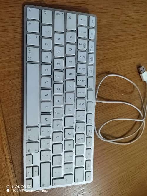 Apple keyboard model A1242