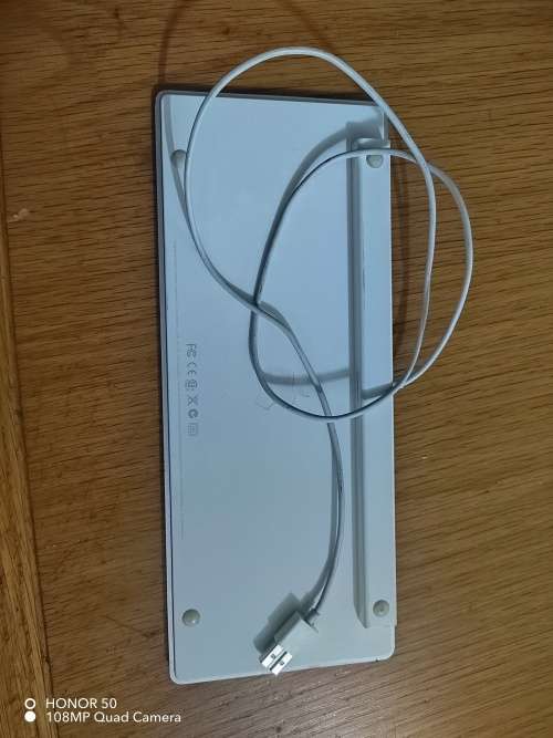 Apple keyboard model A1242