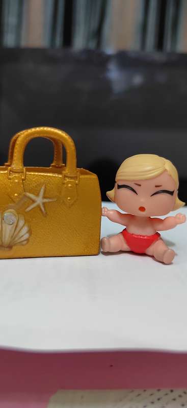 LOL SURPRISE DOLL - LITTLE SISTER  - GENUINE LOL Ref09
