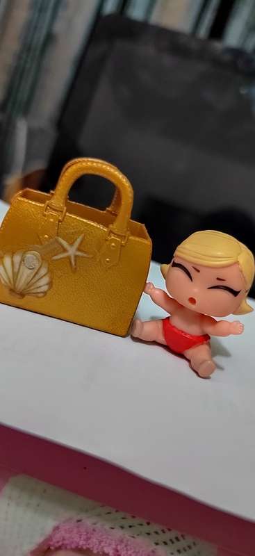 LOL SURPRISE DOLL - LITTLE SISTER  - GENUINE LOL Ref09