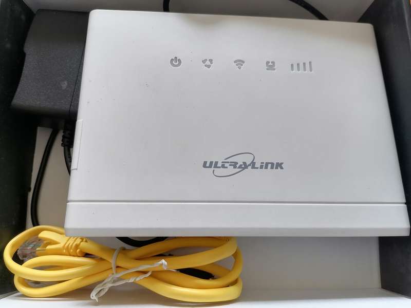 ULTRA-LINK 3G/4G Wireless LTE 150Mbps WiFi Router - White