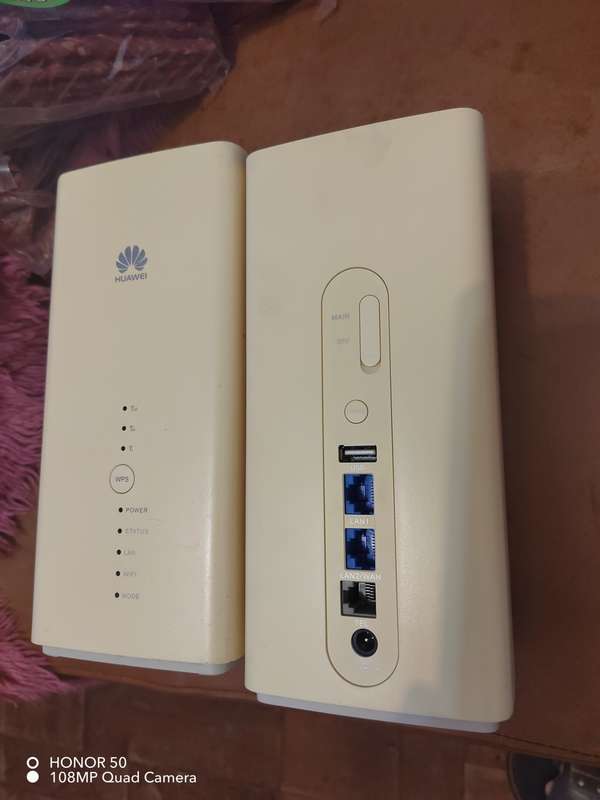 Huawei B618 4G LTE Router - Takes SIM Card 64 Devices Huawei B618 4G LTE Router - Takes SIM Card 64