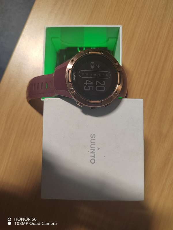 SUUNTO 5 watch with Box