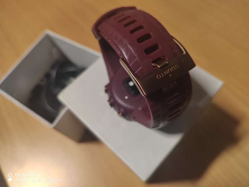 SUUNTO 5 watch with Box