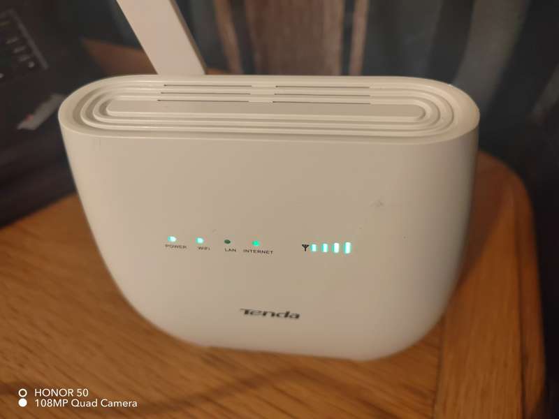 Tenda 300 Mbps Wireless N300 4G LTE & VoLTE Router 4G680 V2.0
