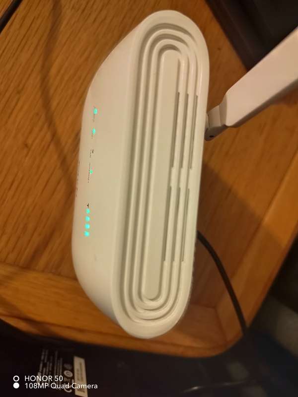 Tenda 300 Mbps Wireless N300 4G LTE & VoLTE Router 4G680 V2.0