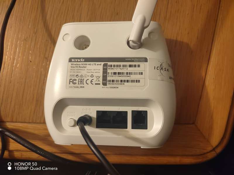 Tenda 300 Mbps Wireless N300 4G LTE & VoLTE Router 4G680 V2.0