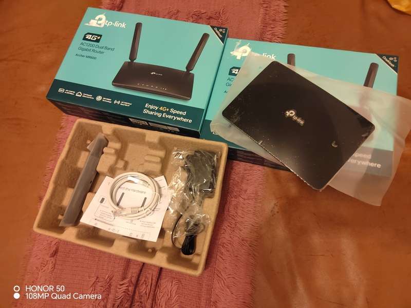 TP-LINK Archer MR600 4G+ Advance Cat6 AC1200 Wireless Dual Band Gigabit Router (take a sim)