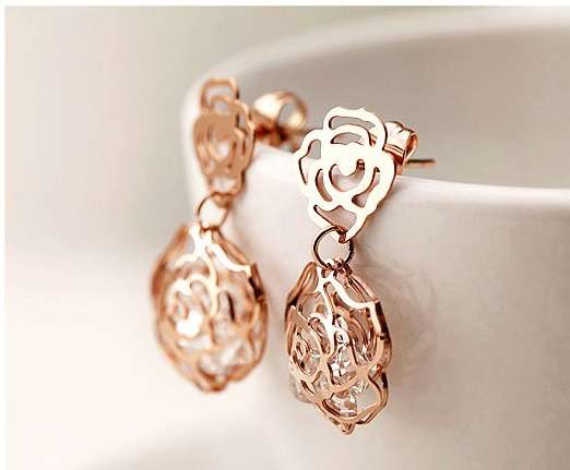9K Yellow Gold Filled Ladies Hoop Earrings