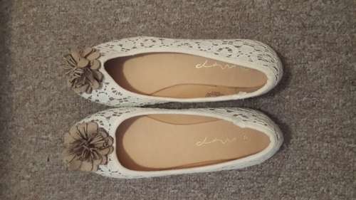 Lace pumps