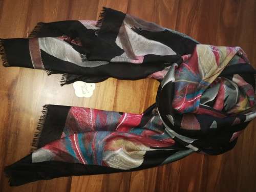 Cotton Road Scarf with Feather details