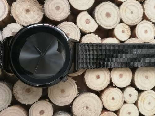 Black floating Heart with stainless Steel mesh band