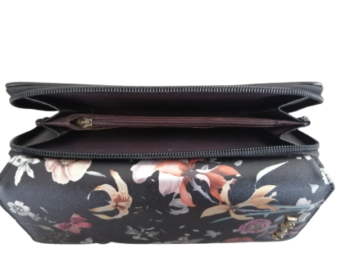 Cotton Road Black ladies purse