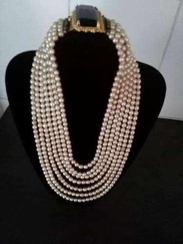 Multi-strand imitation Pearl necklace