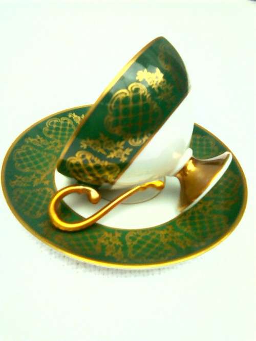 COLLECTORS!! HUTSCHENREUTHER BAVARIA GERMANY CUP & SAUCER