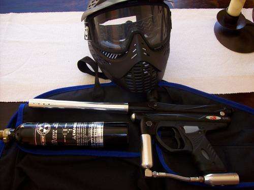 Piranha GTi Paintball Marker and kit (NO RESERVE)