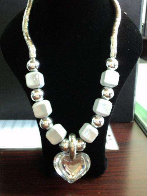 Pretty heart shape pendant necklace