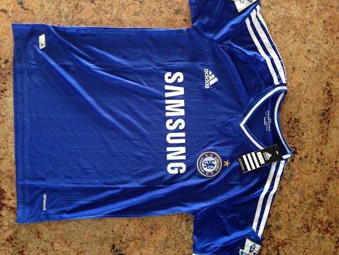 ***Cheslea Supporters Jersey - Size Large- HOT Bargain!!!***
